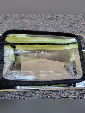 🚫DONATED DO NOT BUY FabFitFun Clear Travel Pouch/belt Bag - Lime Trim